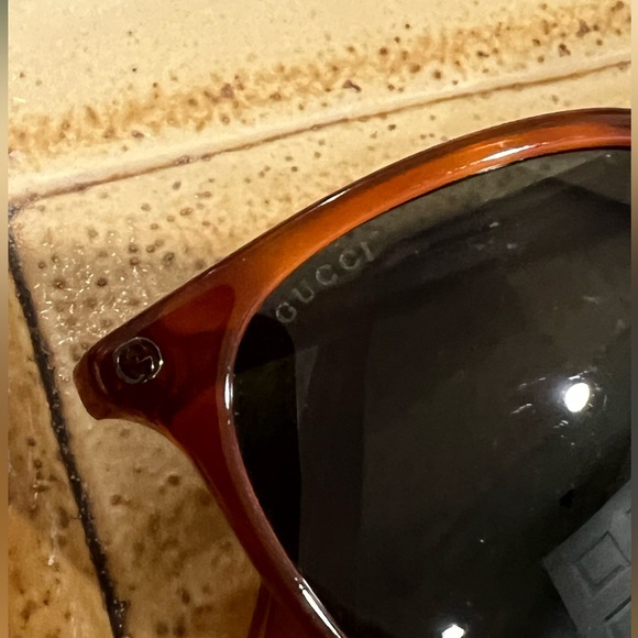 Gucci GG0154SA Sunglasses - Picture 5 of 9